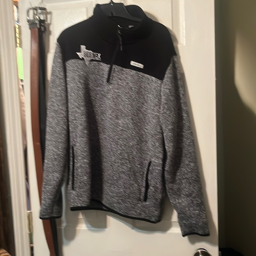 Eddie Bauer pullover
